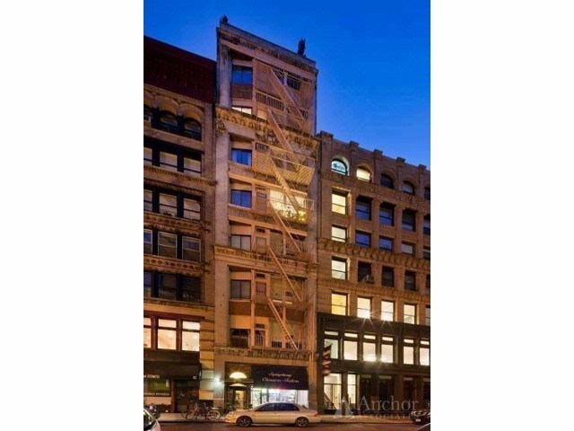 Foto principal - 40 E 12th St