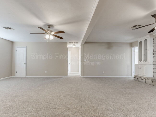 Photo - 921 Harrison St House