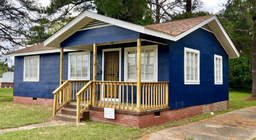 Primary Photo - 1311 Fernwood Dr