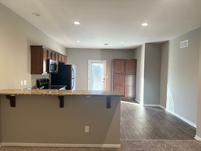 Foto del edificio - 2 Bed 1 Car Attached Villa in Blue Springs