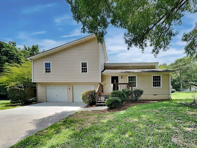 Building Photo - 3191 Grand Central Dr