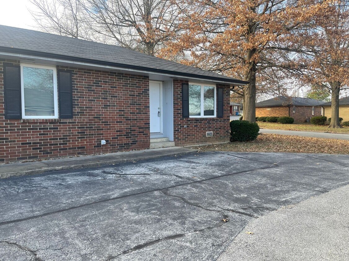 Foto principal - 1052 S Lexington Ave