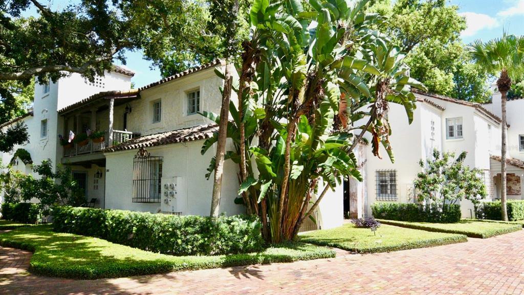 Foto principal - 544 N Knowles Ave