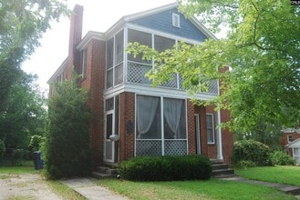 Building Photo - 1527 Gladden St