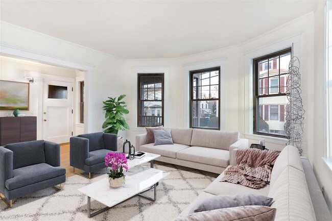 Foto del edificio - 3 br, 1 bath Apartment - 15 Beach St # 1