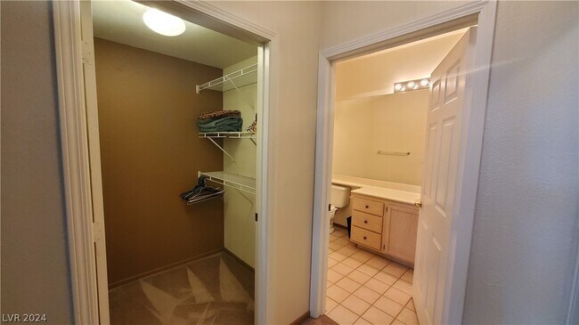 Building Photo - 75 N Valle Verde Dr