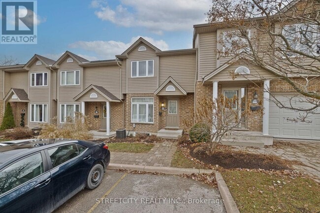 Building Photo - 1320 Savannah Dr