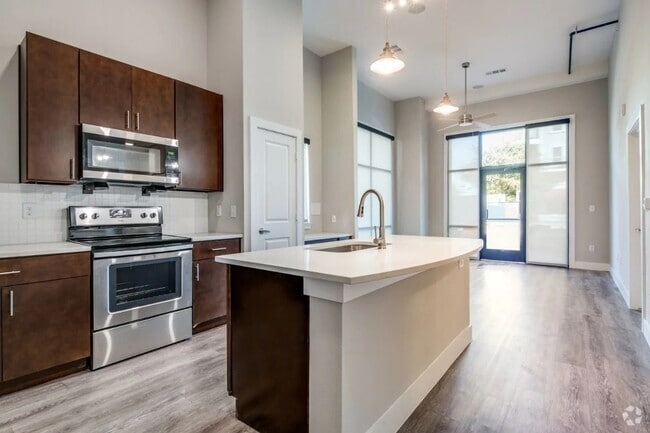Interior Photo - Sovereign Hometown