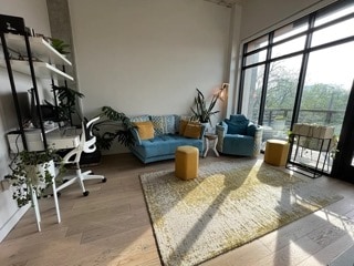 Foto del edificio - 1501 E 4th St