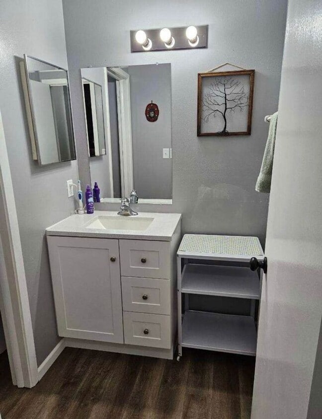 1001 S East St Unit 23, Appleton, WI 54915 Room for Rent in Appleton