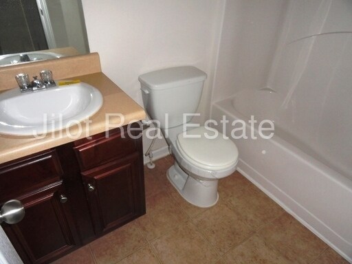 Foto del edificio - 4467 Watson Ridge Dr