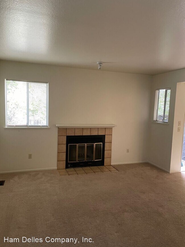 Building Photo - 2 br, 1.5 bath House - 4191 Sonoma Highway