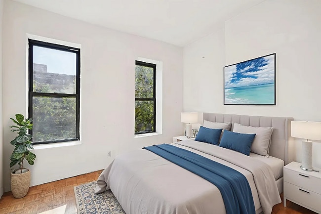 Foto del edificio - 323A E 89th St