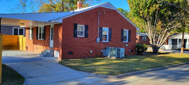 Foto del edificio - 801 Paul St