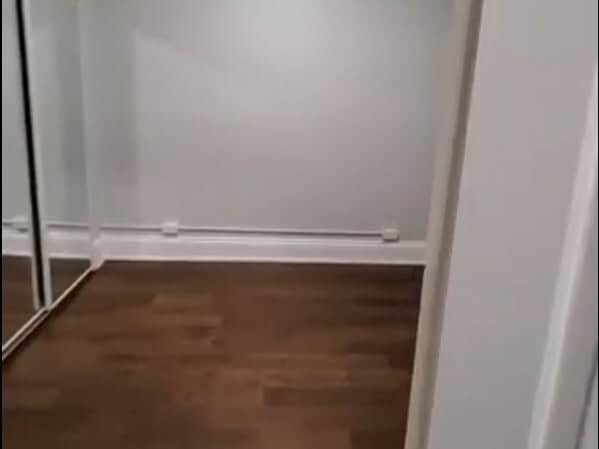 Building Photo - Bright & Private Studio Apartment!