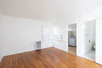 Building Photo - 1406 Grand Ave