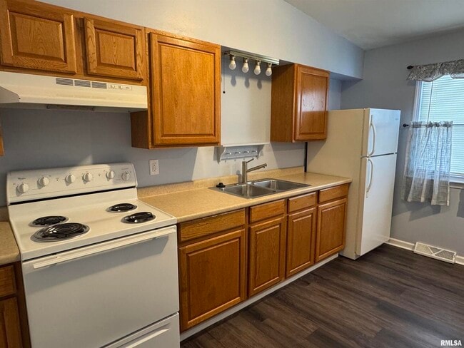 Building Photo - 3812 Mississippi Ave