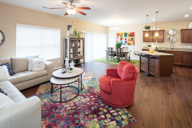 Sala de estar Sydney - The Villages of Burlington