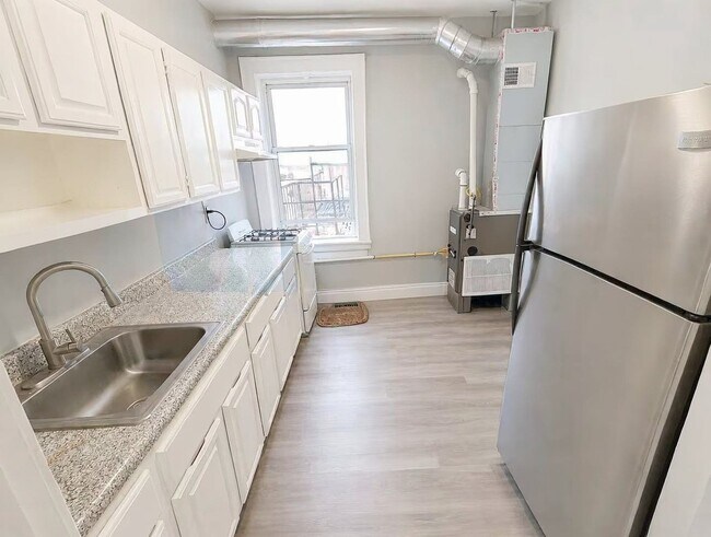 Building Photo - 94 Fairmount Terrace