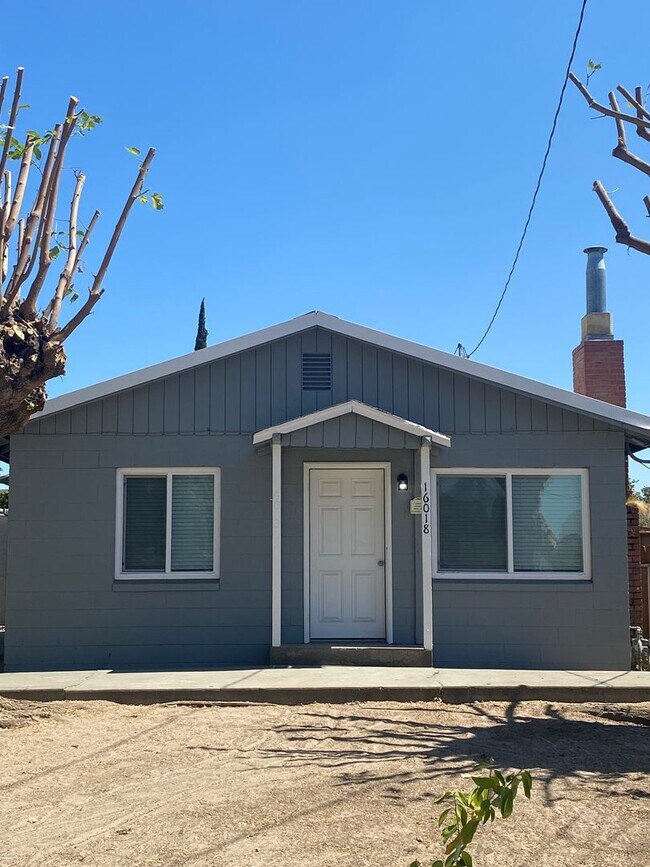 Building Photo - Updated home on a large lot!