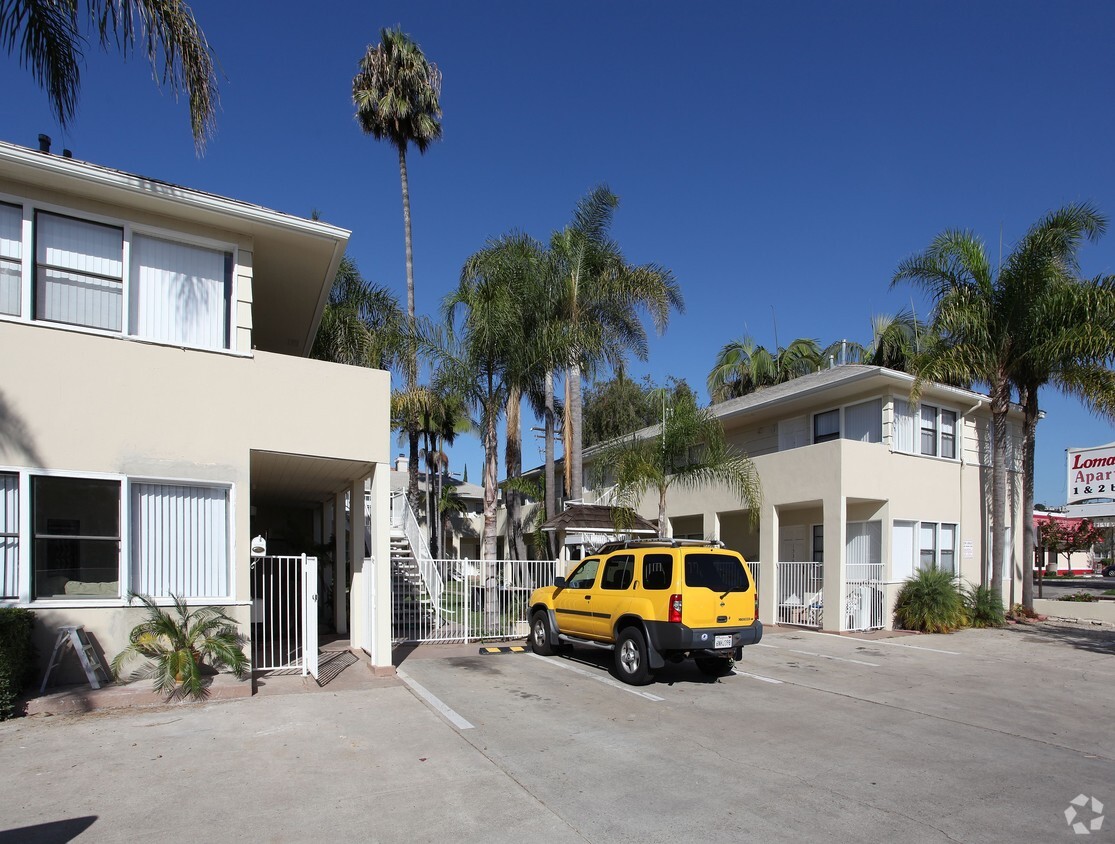 Primary Photo - Loma Manor Apartments