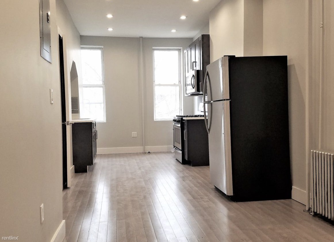 Primary Photo - 1 br, 1 bath Apartment - 745 Park Ave