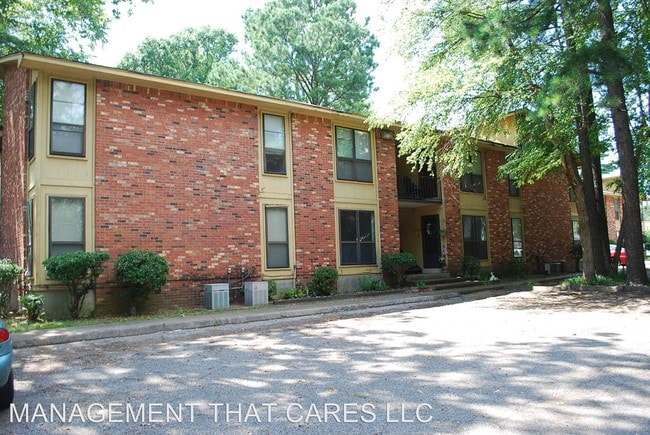 Building Photo - 3953-3953 Macon Rd