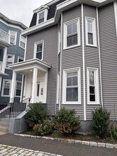 Building Photo - 755 Somerville Ave