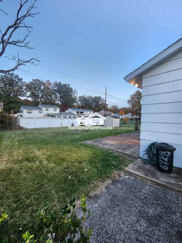 Foto del edificio - 6728 Ransome Dr