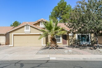 Building Photo - 820 N Sailors Way