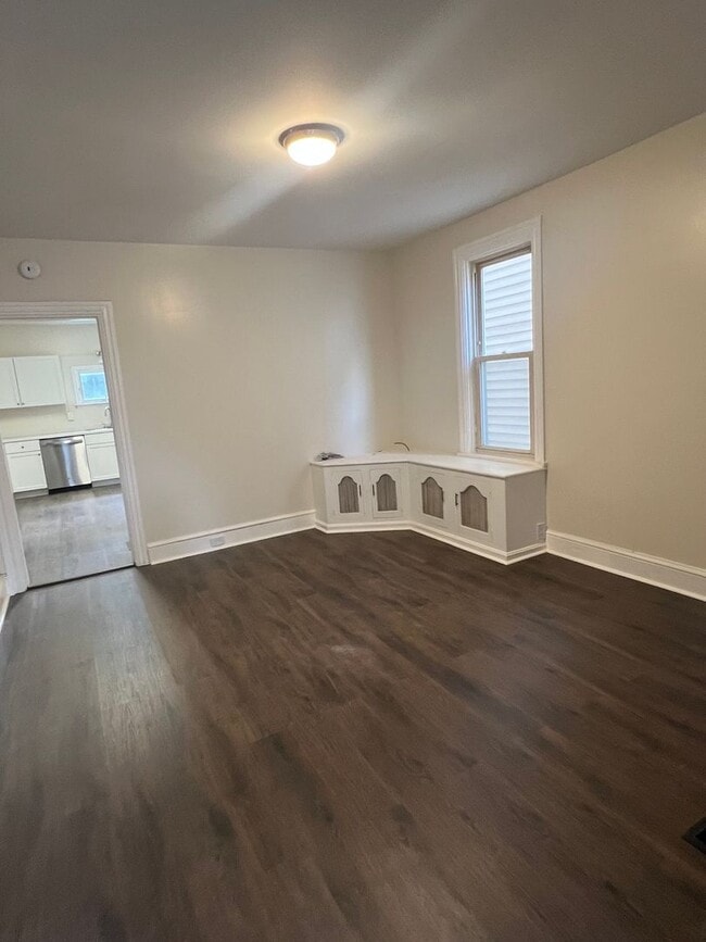 Building Photo - Newly renovated 2 bedroom House near Carlisle school complex