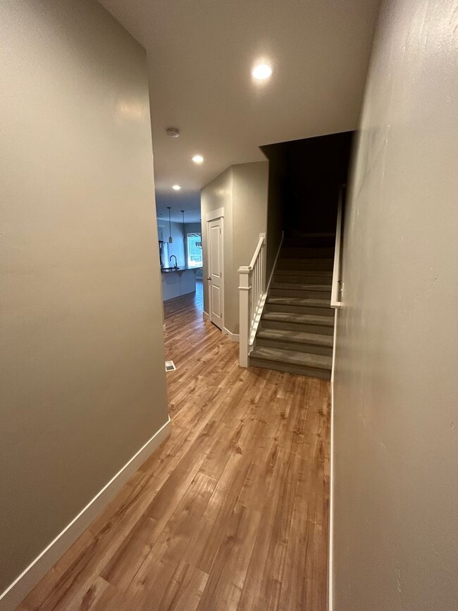 Foto del edificio - 4 Bedroom Exchange Townhome