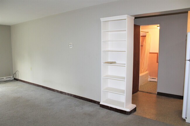 Foto del edificio - 509 N Riverview Dr