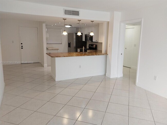Foto del edificio - 13020 SW 92nd Ave
