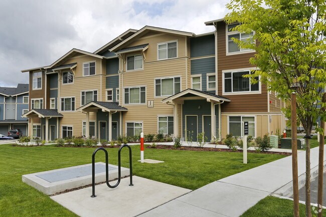 Edificio - The Woodlands Townhomes