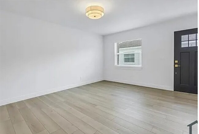 Foto del edificio - 3009 W Binnicker Ave