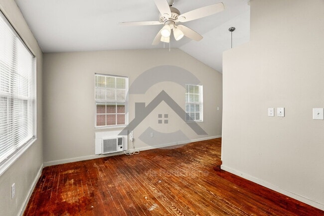 Foto del edificio - 2013 Independence St