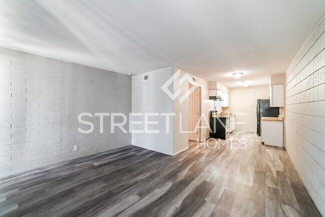 Building Photo - Charming 2 Bedroom in Phoenix!