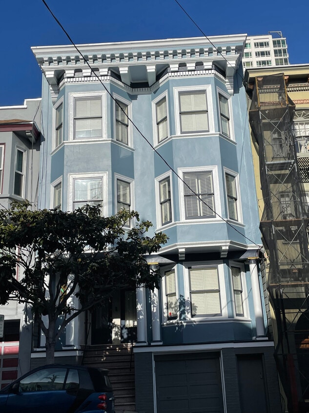 Foto principal - 1130 Leavenworth St