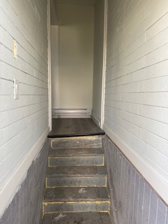 Building Photo - 651 Flora Ave