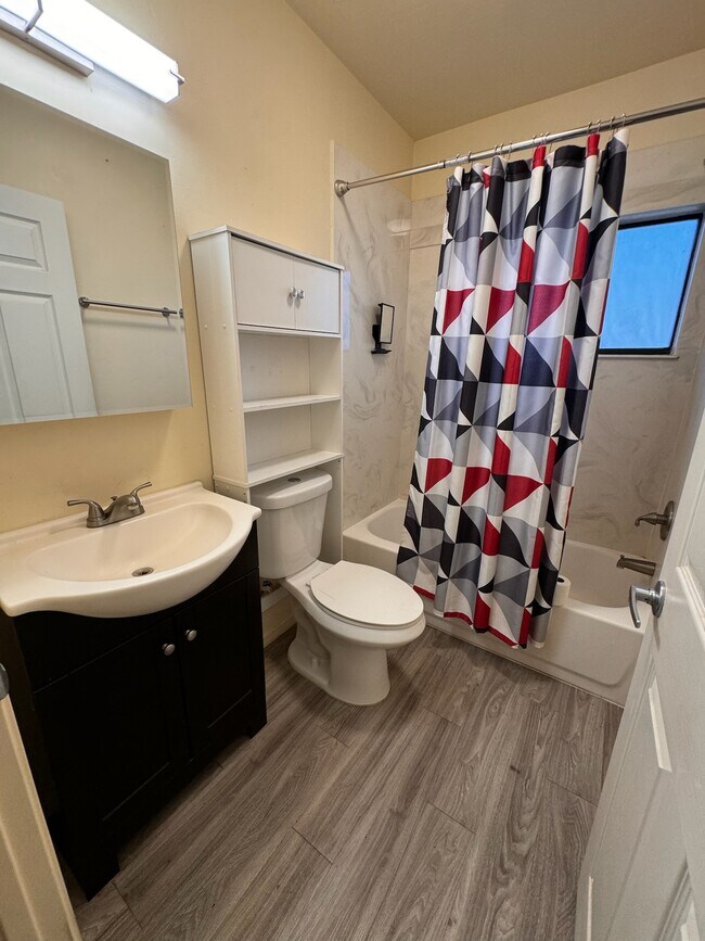 Foto del edificio - 4137 E Fairmount St