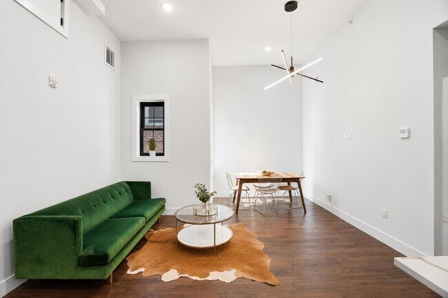 Foto del edificio - 104 Glenwood Ave