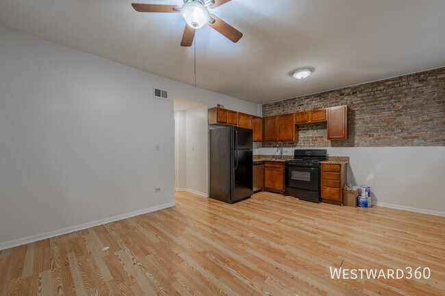 Foto del edificio - 2433 N Talman Ave