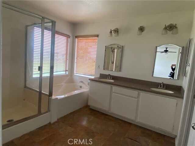 Foto del edificio - 16777 Colonial Dr