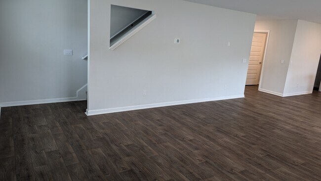 Building Photo - 112 Painted Lady Lp