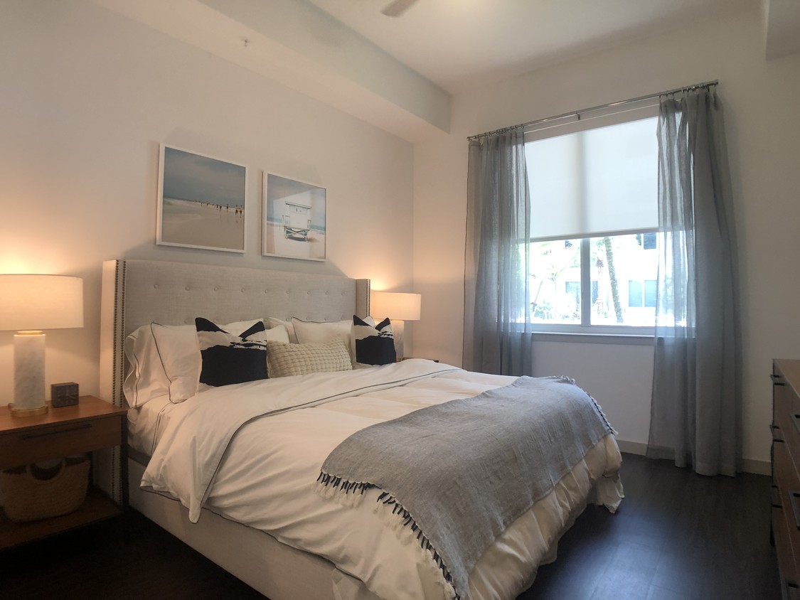 Foto principal - 401 NE 4th St