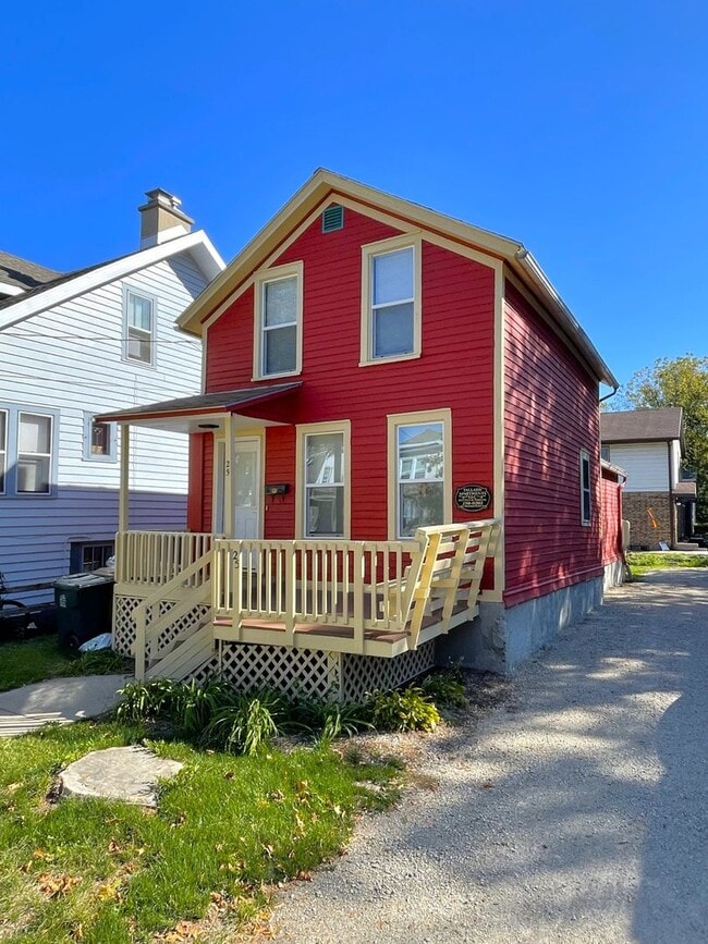 Building Photo - 25 S Randall Ave