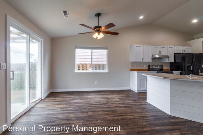 Foto del edificio - 3 br, 2 bath House - 15905 NE 89th St