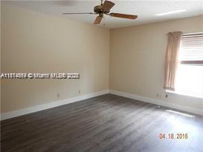 Building Photo - 430 Commodore Dr