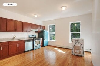 Building Photo - 382A 6th Ave